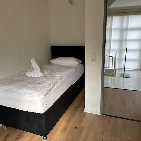 150qm Haus Für 6 Mit Parkplatz&terrasse Сasa de vacaciones *