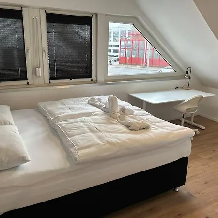 Mit Privatparkplatz, Terrasse Und Stadtnaehe 펜션 브레멘