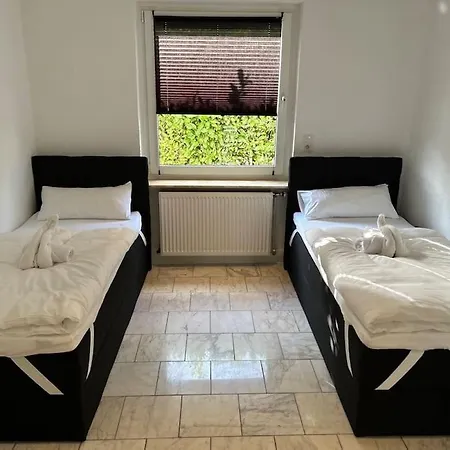150qm Haus Für 6 Mit Parkplatz&terrasse Brema