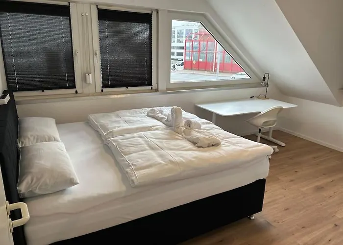 Mit Privatparkplatz, Terrasse Und Stadtnaehe Prázdninový dům Brémy