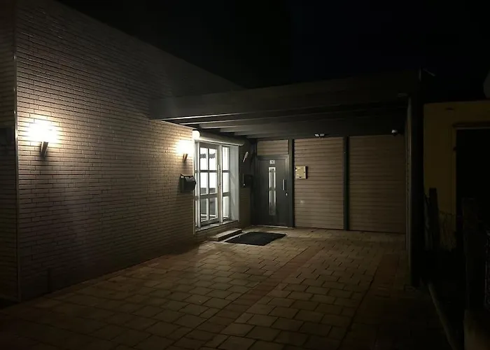 Prázdninový dům Mit Privatparkplatz, Terrasse Und Stadtnaehe