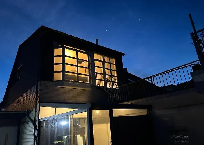 Mit Privatparkplatz, Terrasse Und Stadtnaehe Дом отдыха *